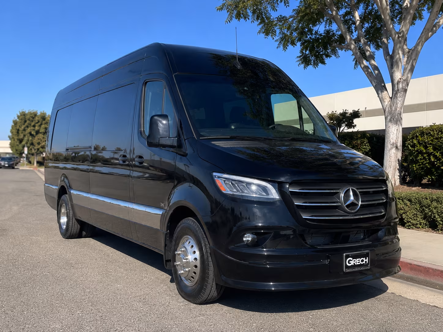 find the perfect transportation for your next prom 4