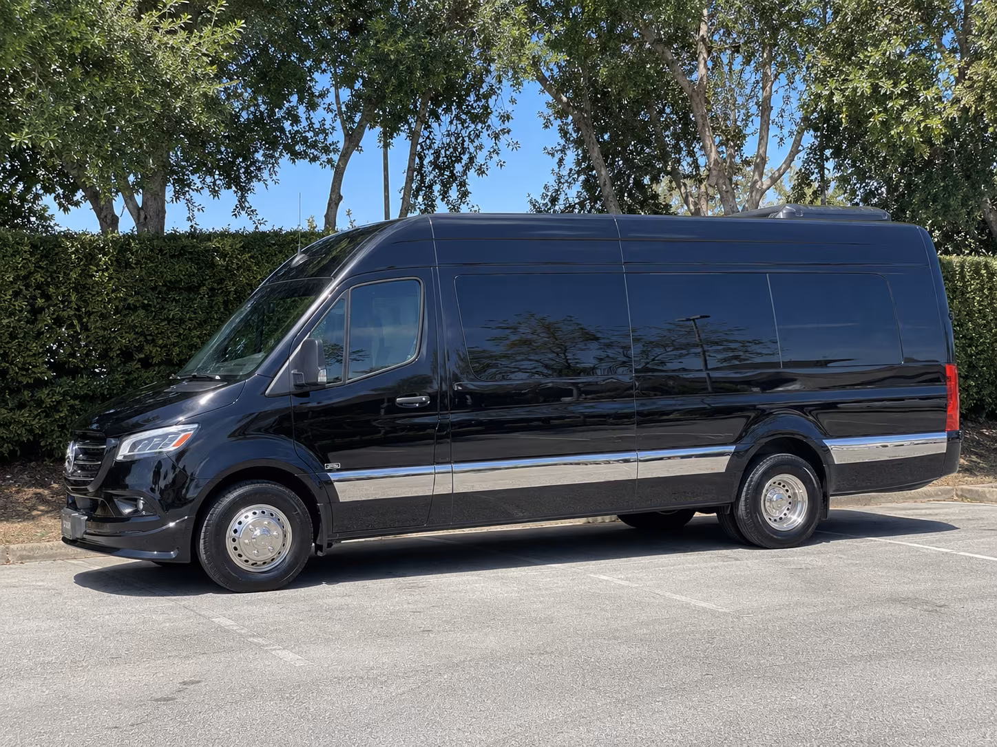 Ontario Wine Tour Transportation