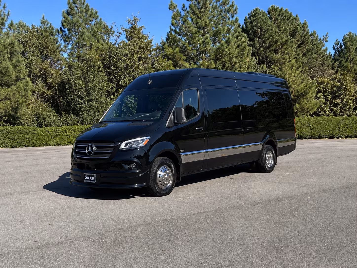 warehouse distribution center and industrial park sprinter van shuttles in ontario california